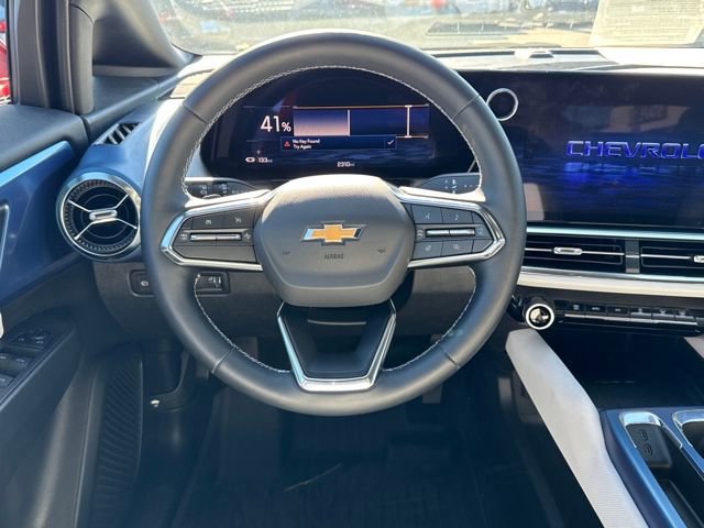 New 2025 Chevrolet Equinox EV LT image 13