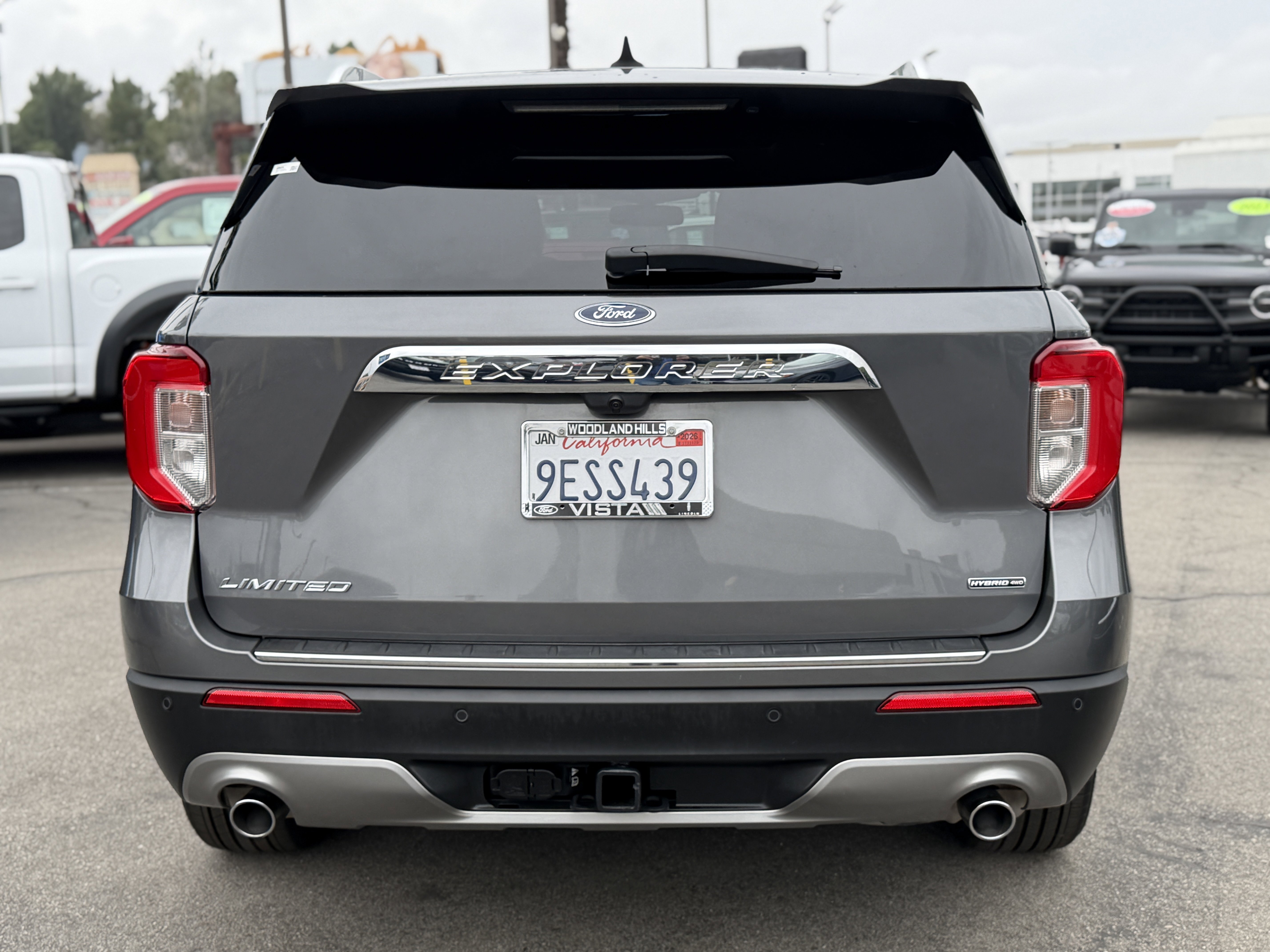 Certified 2023 Ford Explorer Limited w/ Hybrid Equipment Group 310A image 6