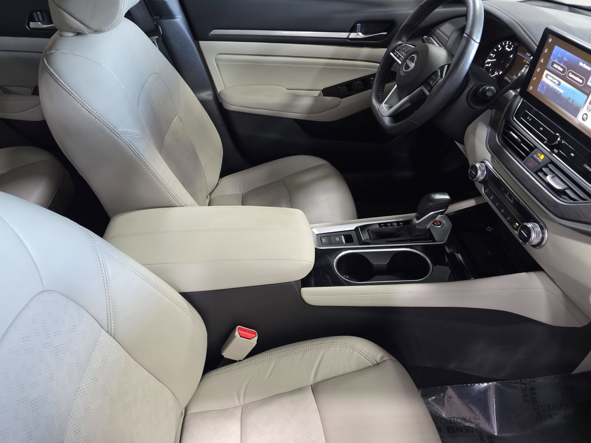 Used 2023 Nissan Altima 2.5 SL FWD image 10