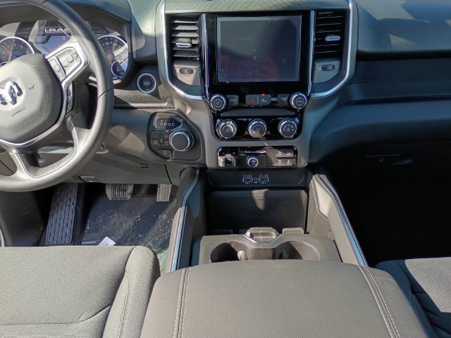 New 2026 RAM 1500 Express AWD/4WD image 12