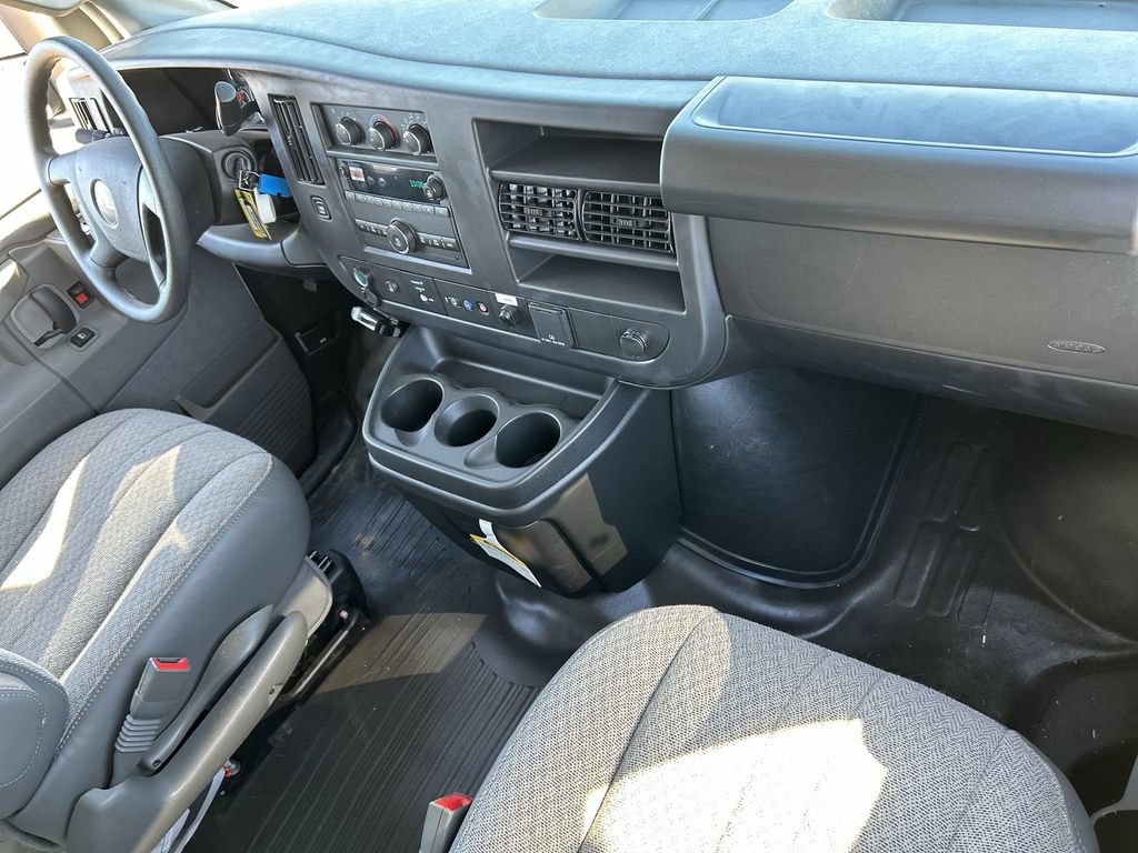 New 2025 GMC Savana 3500 w/ Power Convenience Package RWD image 28
