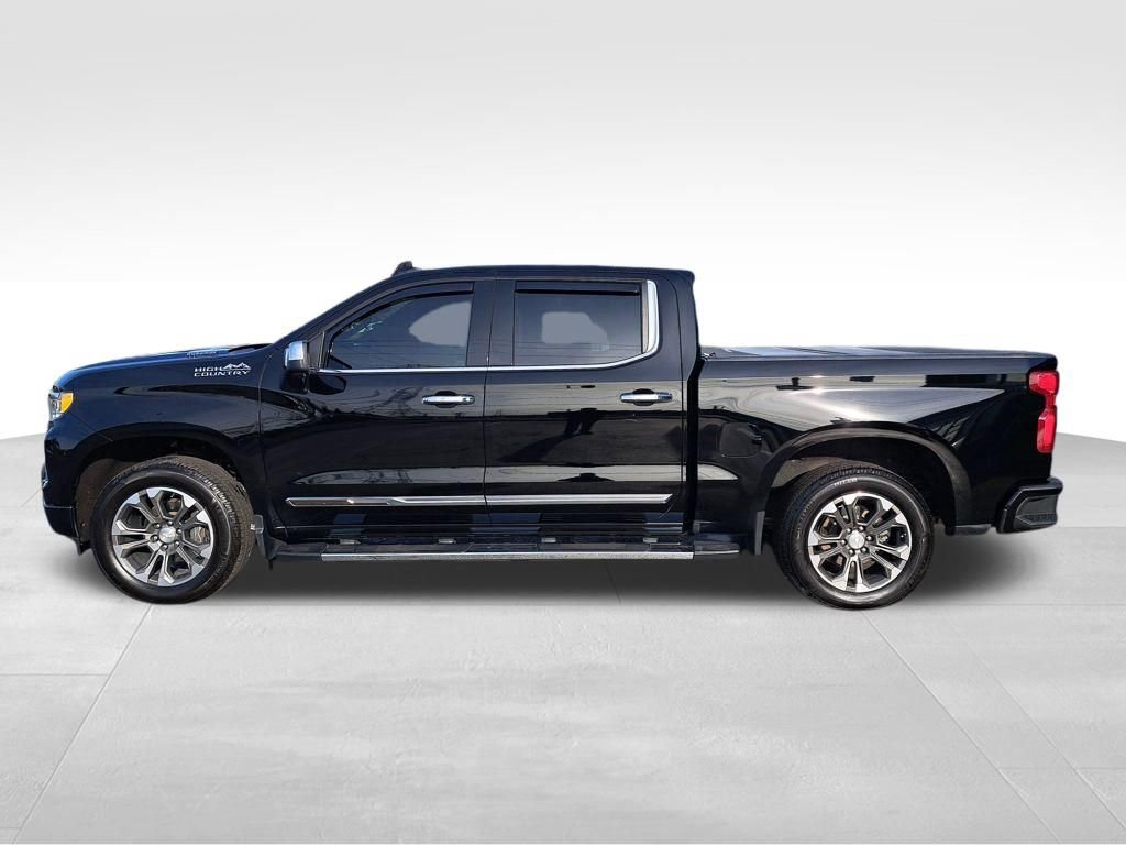 Used 2022 Chevrolet Silverado 1500 High Country w/ Z71 Off-Road Package AWD/4WD image 2