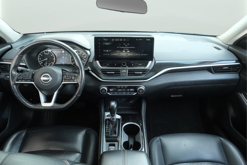 Used 2023 Nissan Altima 2.0 SR FWD image 5