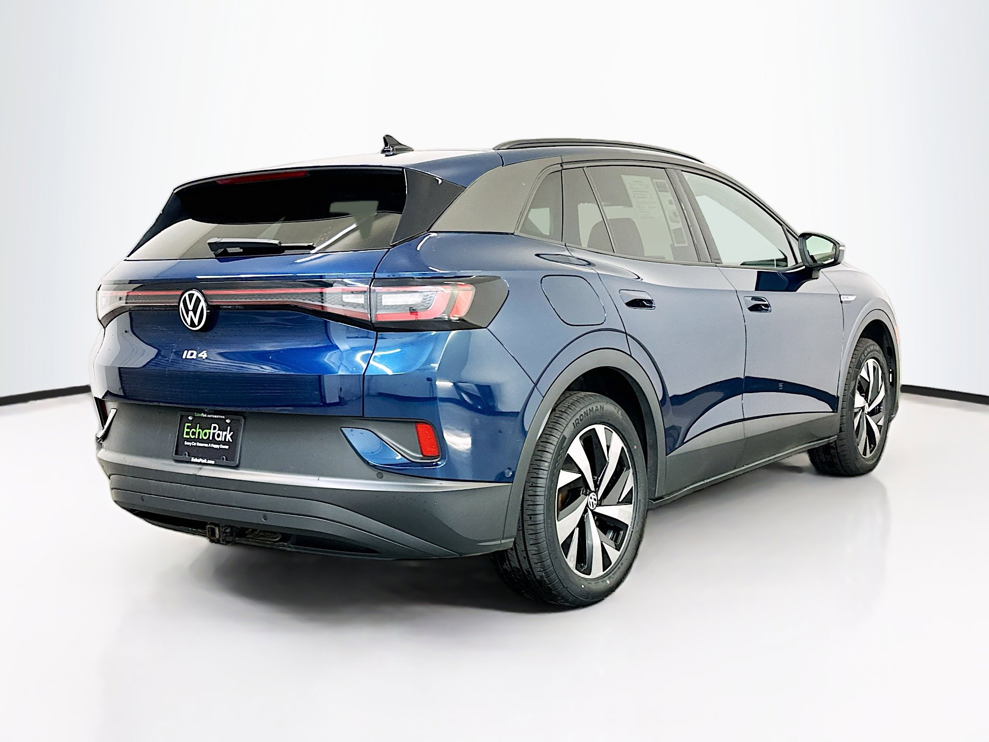 Used 2023 Volkswagen ID.4 Pro AWD/4WD image 9