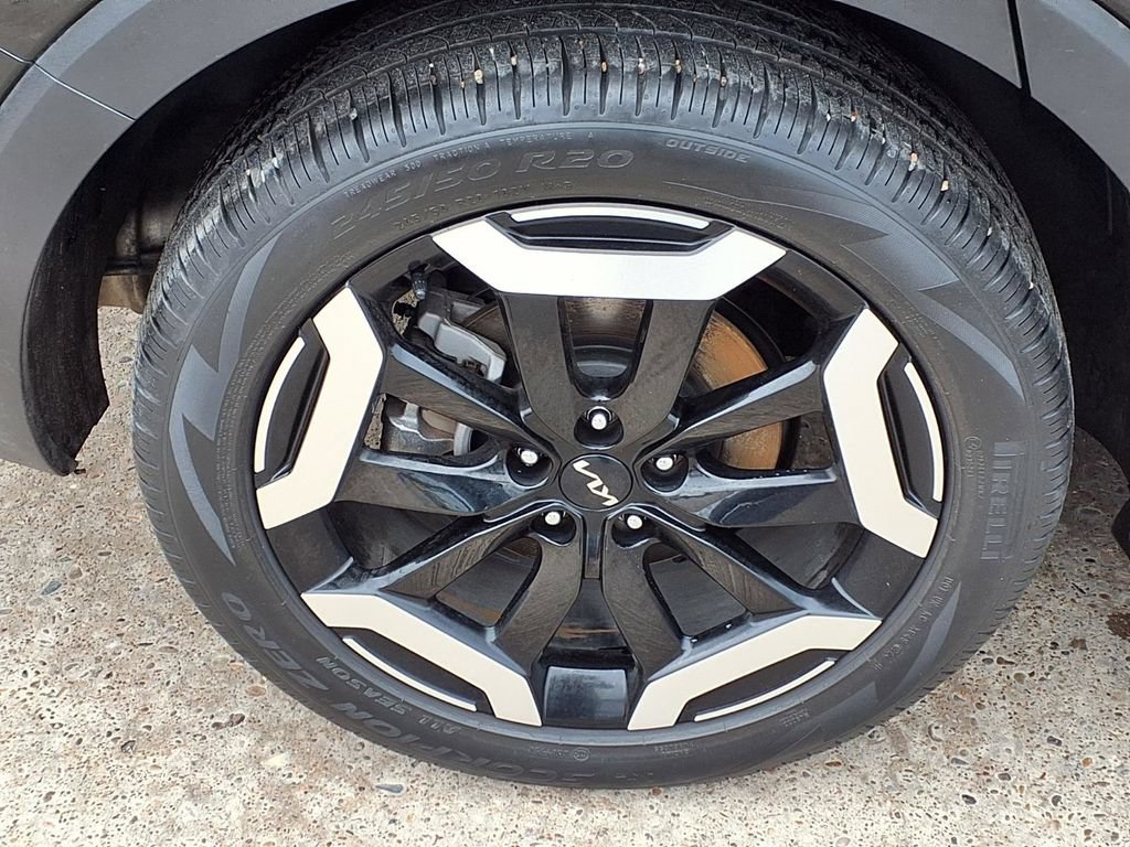 Certified 2024 Kia Telluride EX FWD image 10
