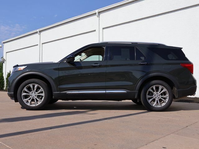 Used 2023 Ford Explorer Limited AWD/4WD image 3