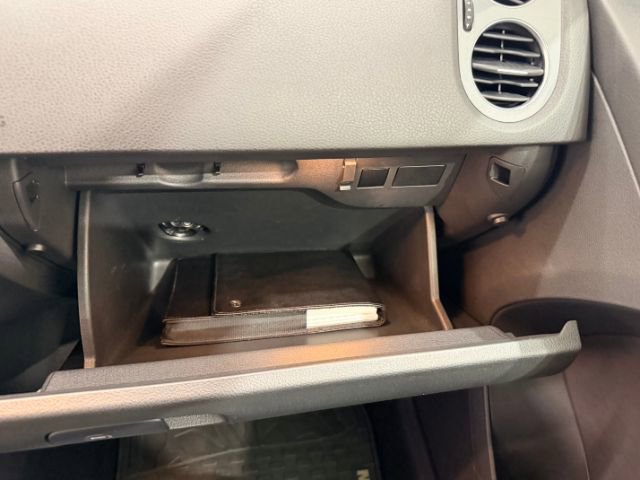 Used 2016 Volkswagen Tiguan R-Line image 37