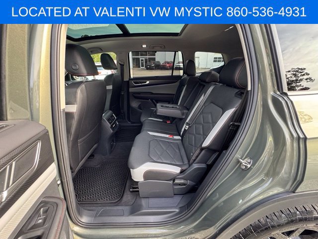Certified 2025 Volkswagen Atlas Peak Edition SE AWD/4WD image 9