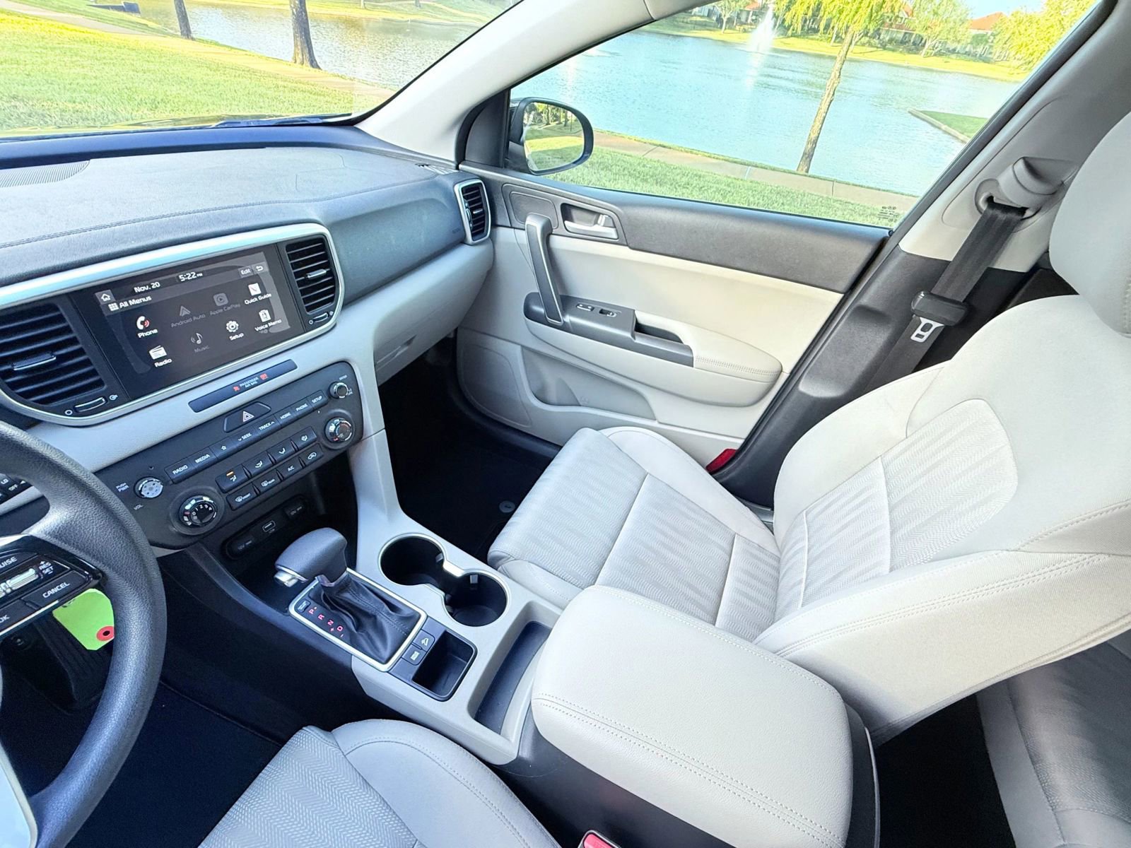 Used 2020 Kia Sportage LX image 14