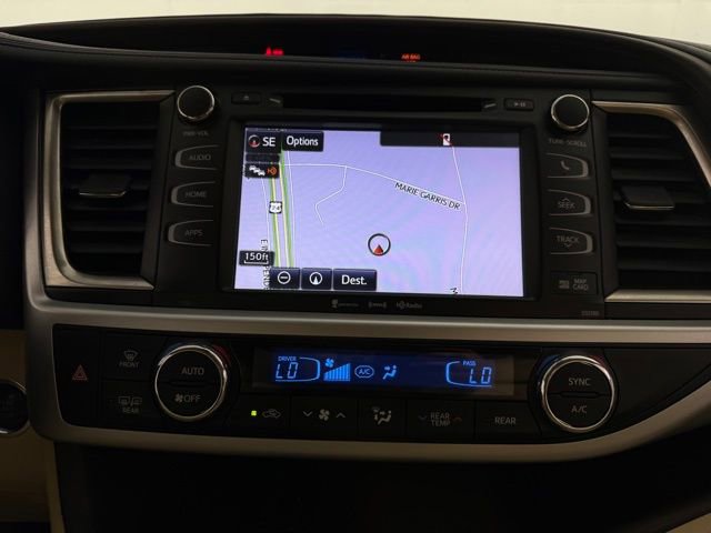 Used 2019 Toyota Highlander XLE image 22