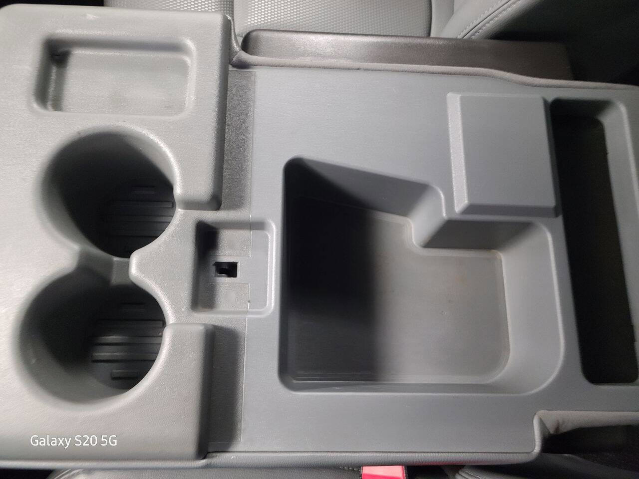 Used 2015 Ford F250 XL w/ Snow Plow Prep Package image 33