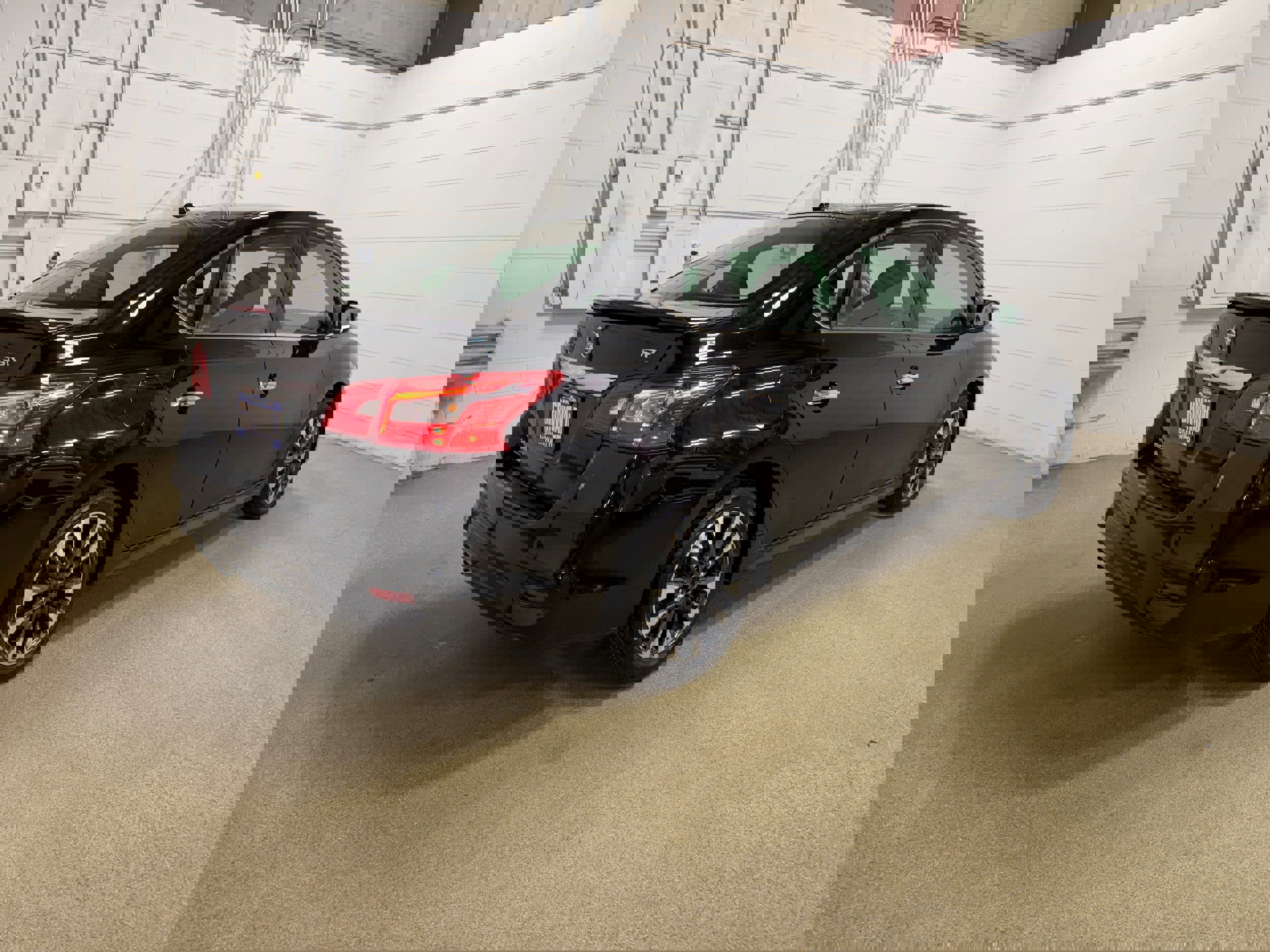 Used 2019 Nissan Sentra SR image 8