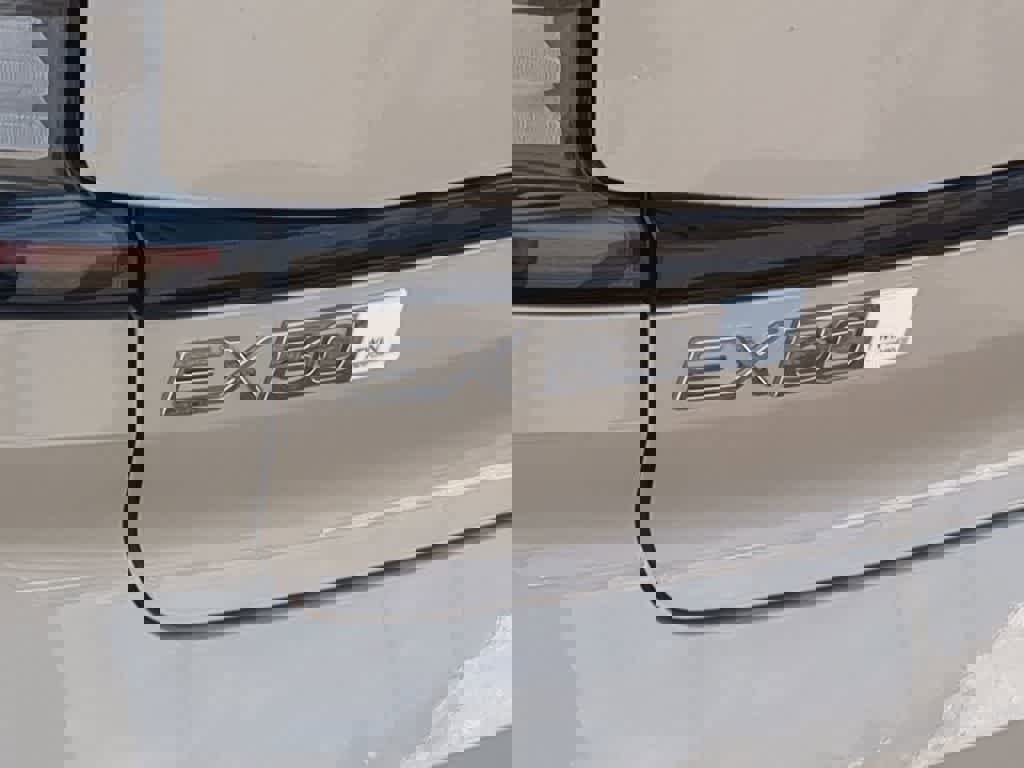 New 2026 Volvo EX30 Plus w/ Protection Package Premier image 12