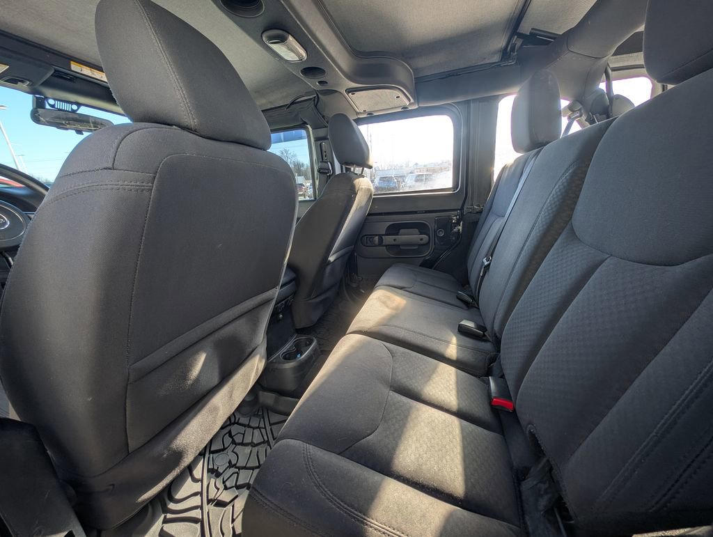 Used 2016 Jeep Wrangler Unlimited Sport image 15
