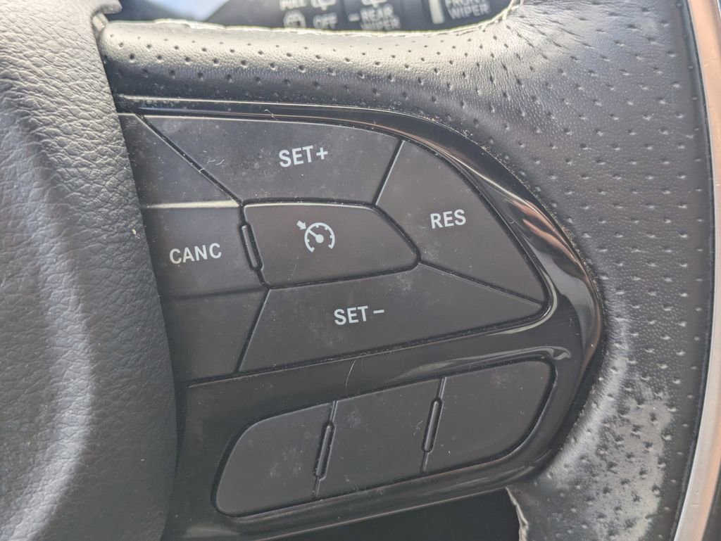 Used 2019 Chrysler Pacifica Limited w/ S Appearance Package image 26