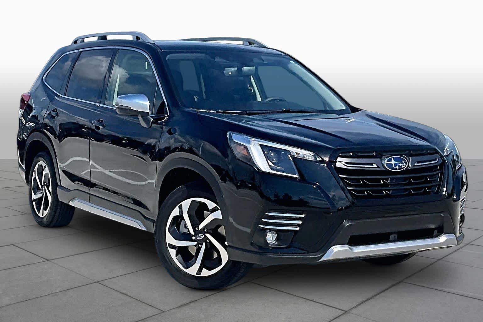Used 2023 Subaru Forester Touring AWD/4WD image 2