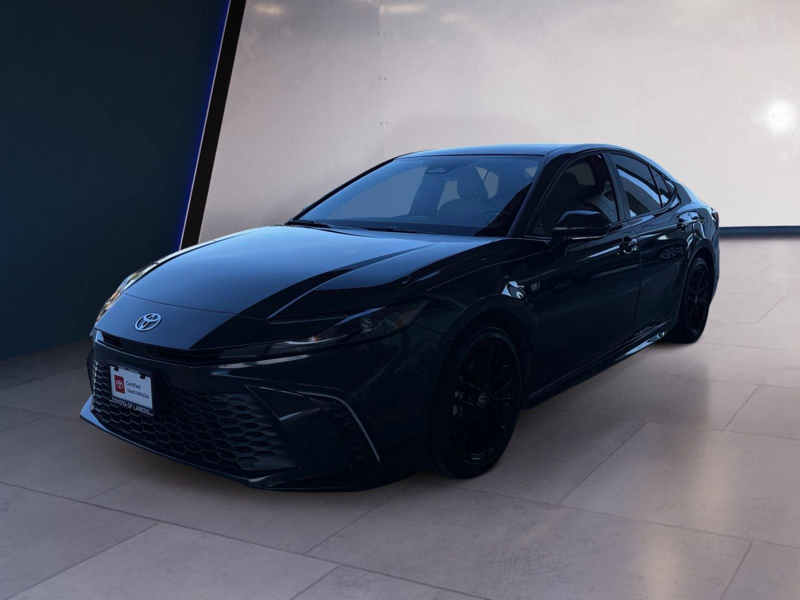 Used 2025 Toyota Camry SE w/ Convenience Package