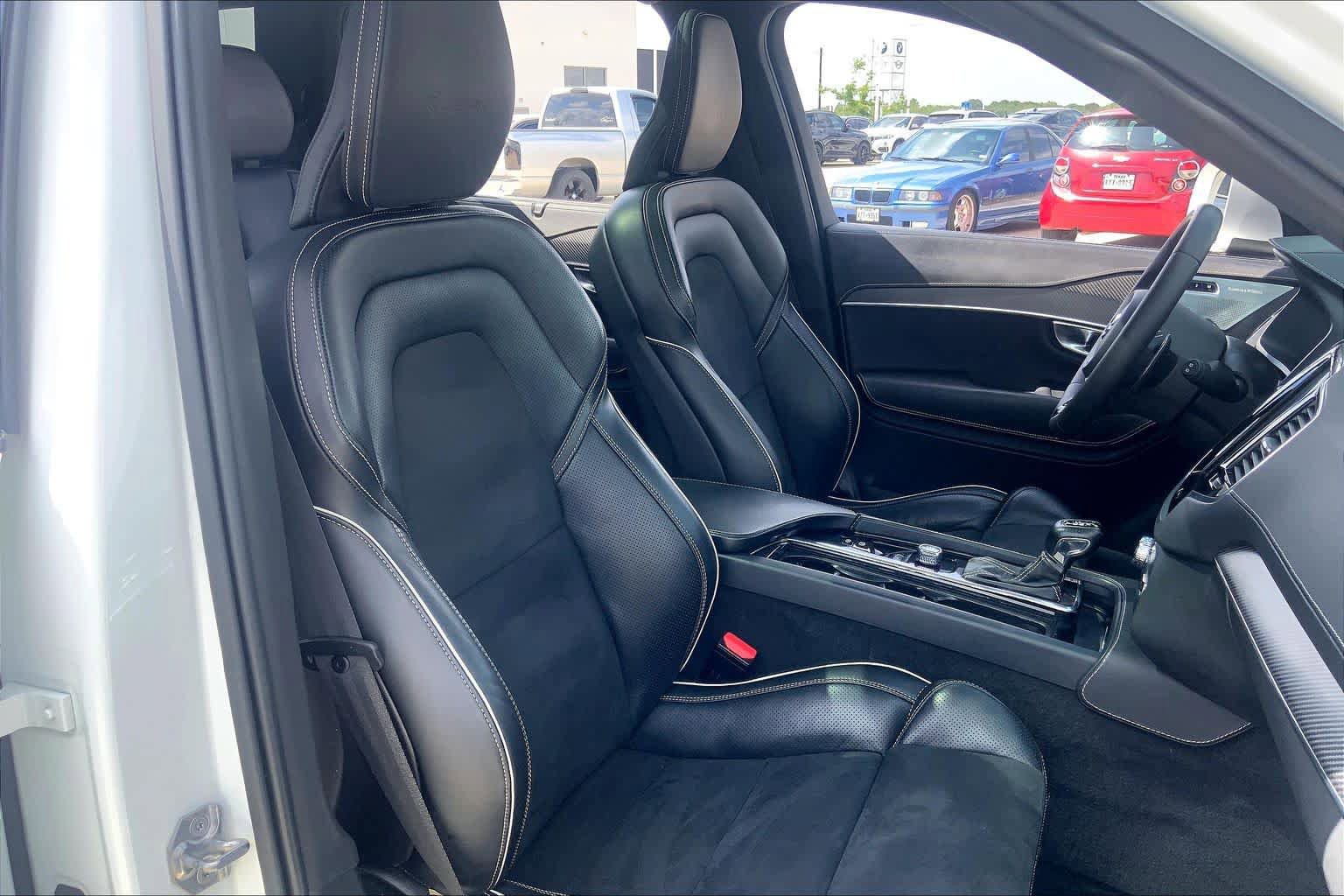 Used 2019 Volvo XC90 T6 R-Design w/ Advanced Package image 8