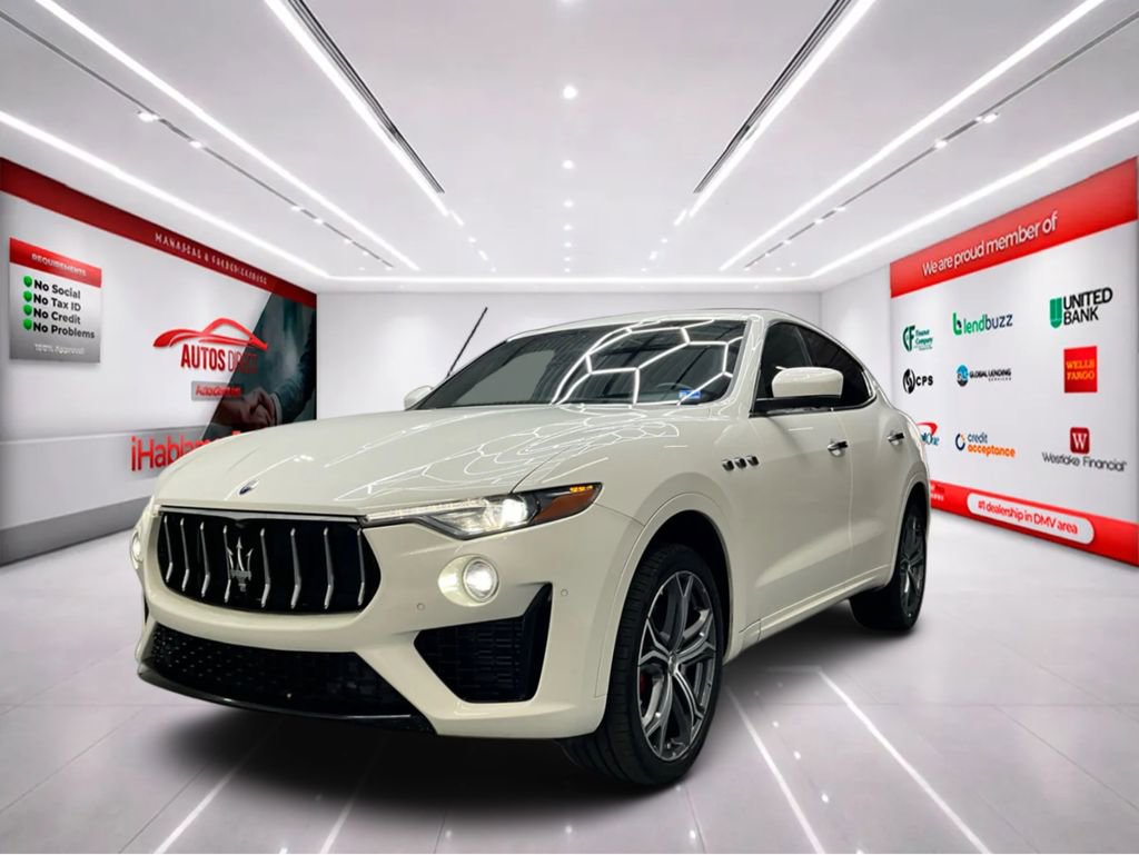 Used 2020 Maserati Levante image 4