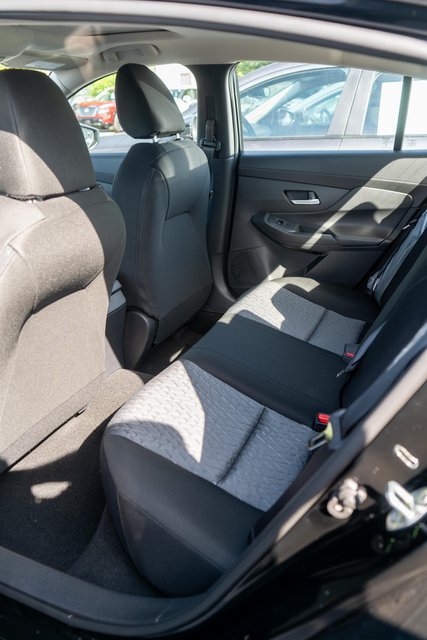 New 2027 Nissan Sentra SV w/ SV Convenience Package FWD image 9
