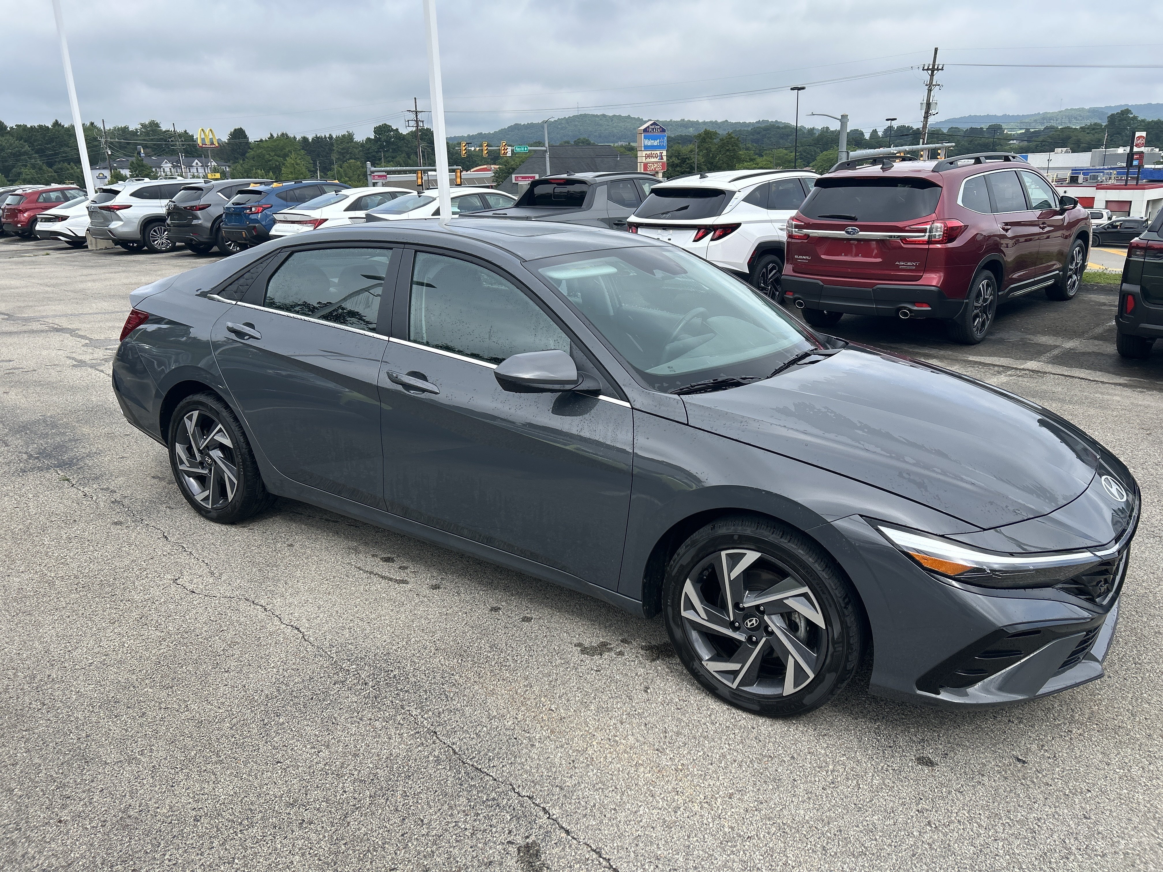 Certified 2025 Hyundai Elantra SEL FWD image 11