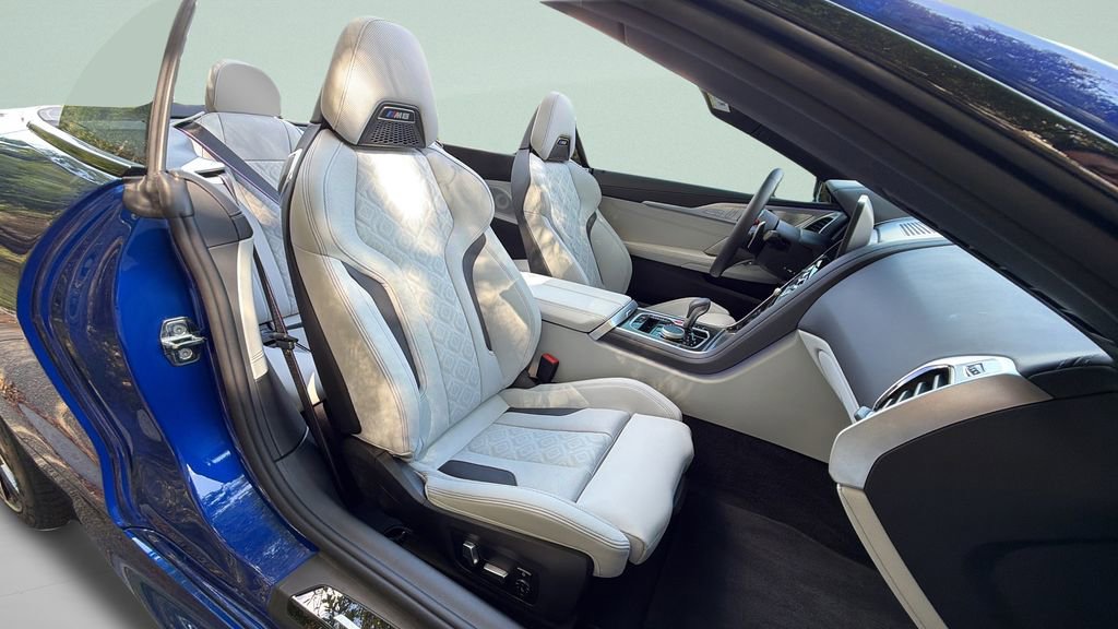 Used 2025 BMW M8 Competition image 19