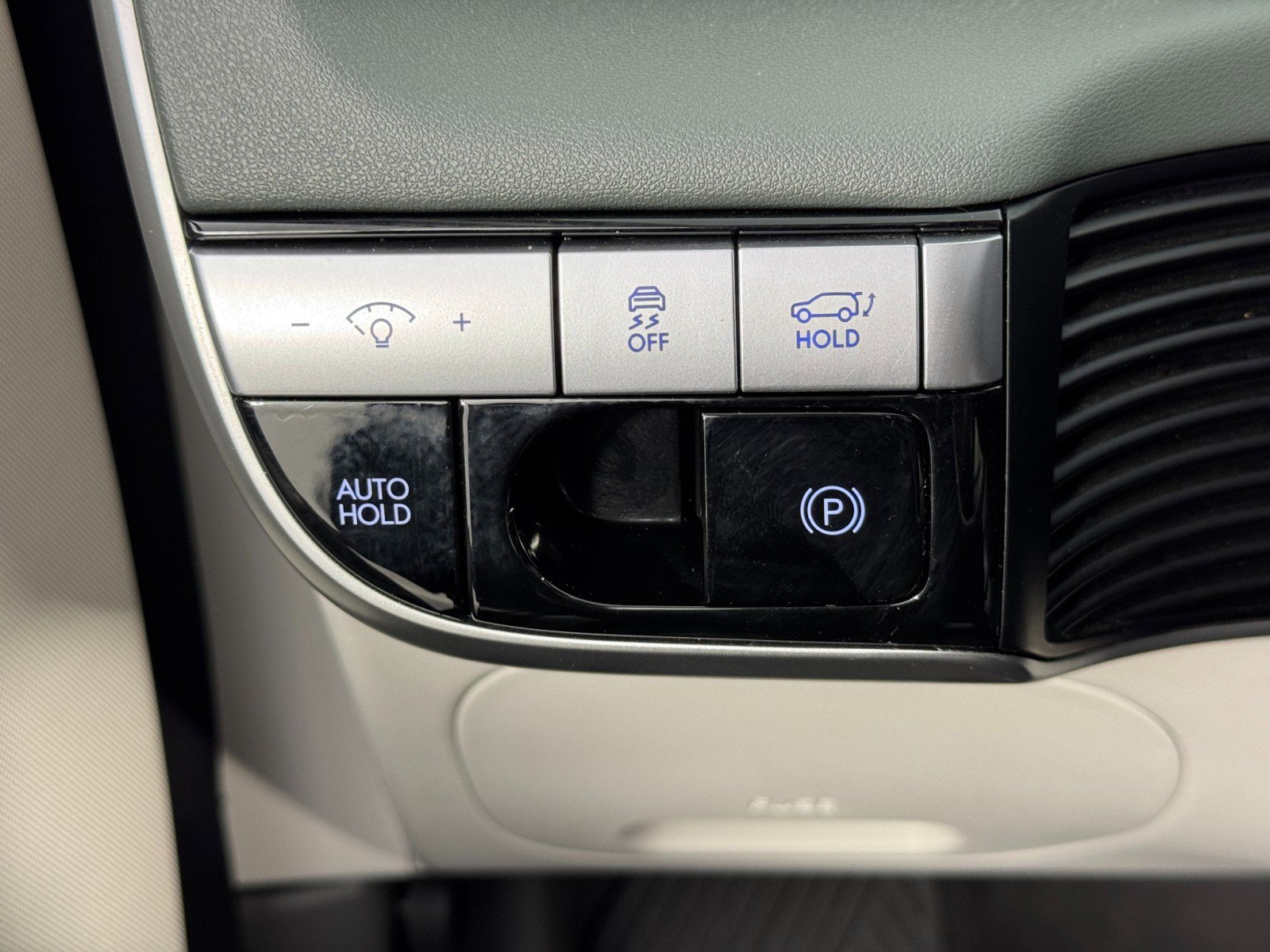 Used 2023 Hyundai Ioniq 5 SEL image 16