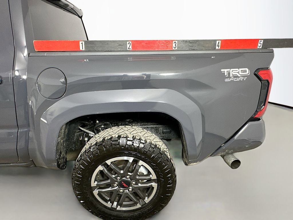 Used 2025 Toyota Tacoma TRD Sport image 34