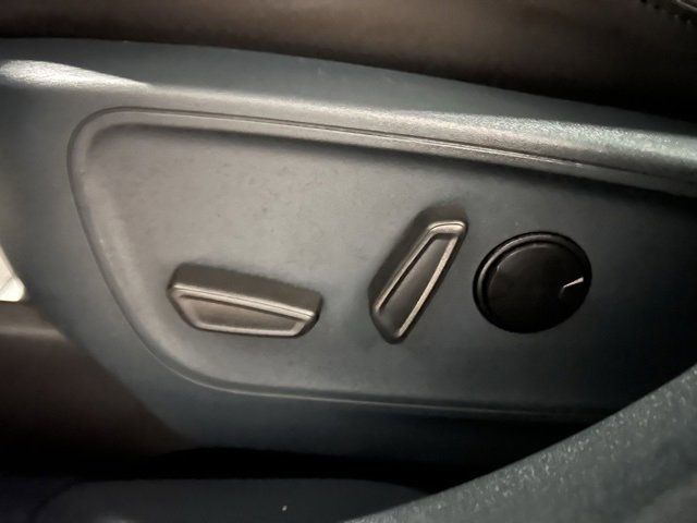 Used 2023 Ford Maverick Lariat w/ Lariat Luxury Package image 17