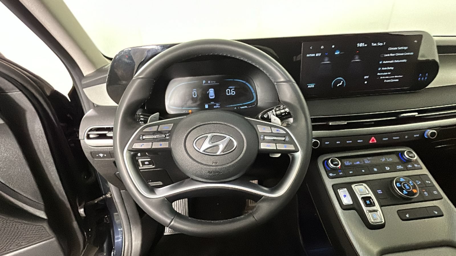 Used 2024 Hyundai Palisade SEL AWD/4WD image 17