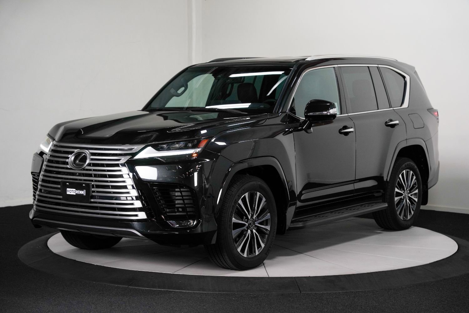 Used 2024 Lexus LX 600 4WD w/ Premium Package image 6