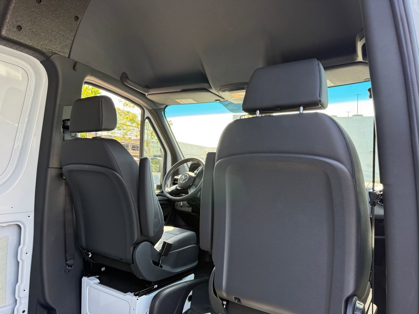 New 2025 Mercedes-Benz Sprinter 2500 image 16
