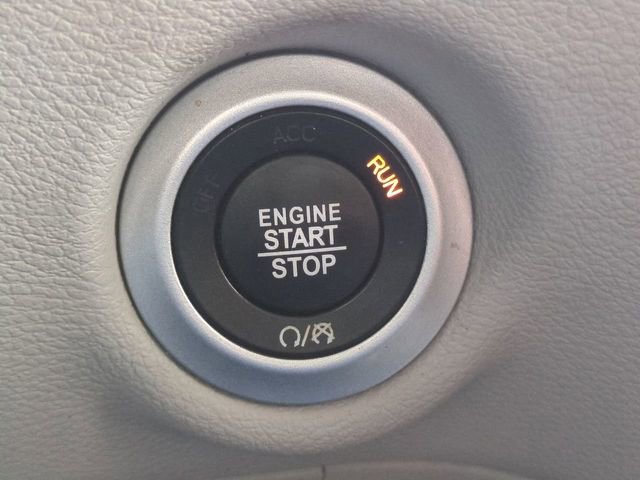 Used 2018 Chrysler Pacifica Touring w/ Security Group image 26