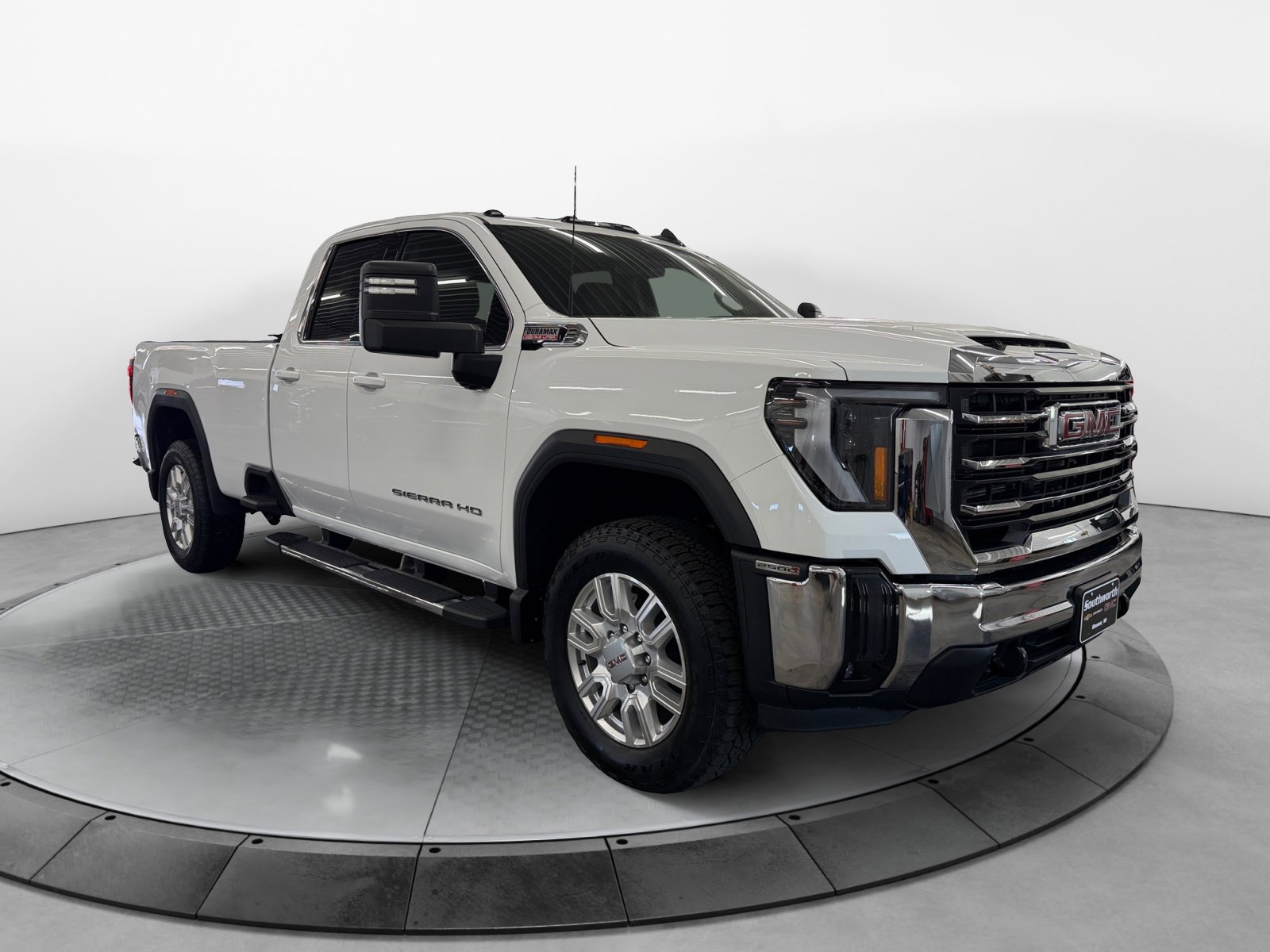 Used 2024 GMC Sierra 2500 SLE w/ SLE Convenience Package AWD/4WD image 4