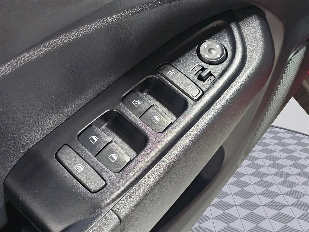 Used 2022 Hyundai Venue SEL image 23