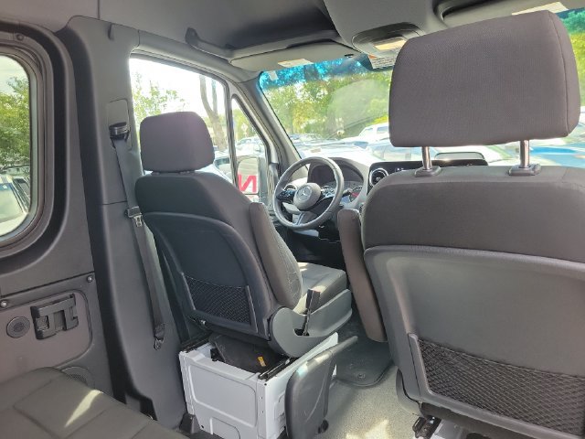 Used 2025 Mercedes-Benz Sprinter 2500 image 10