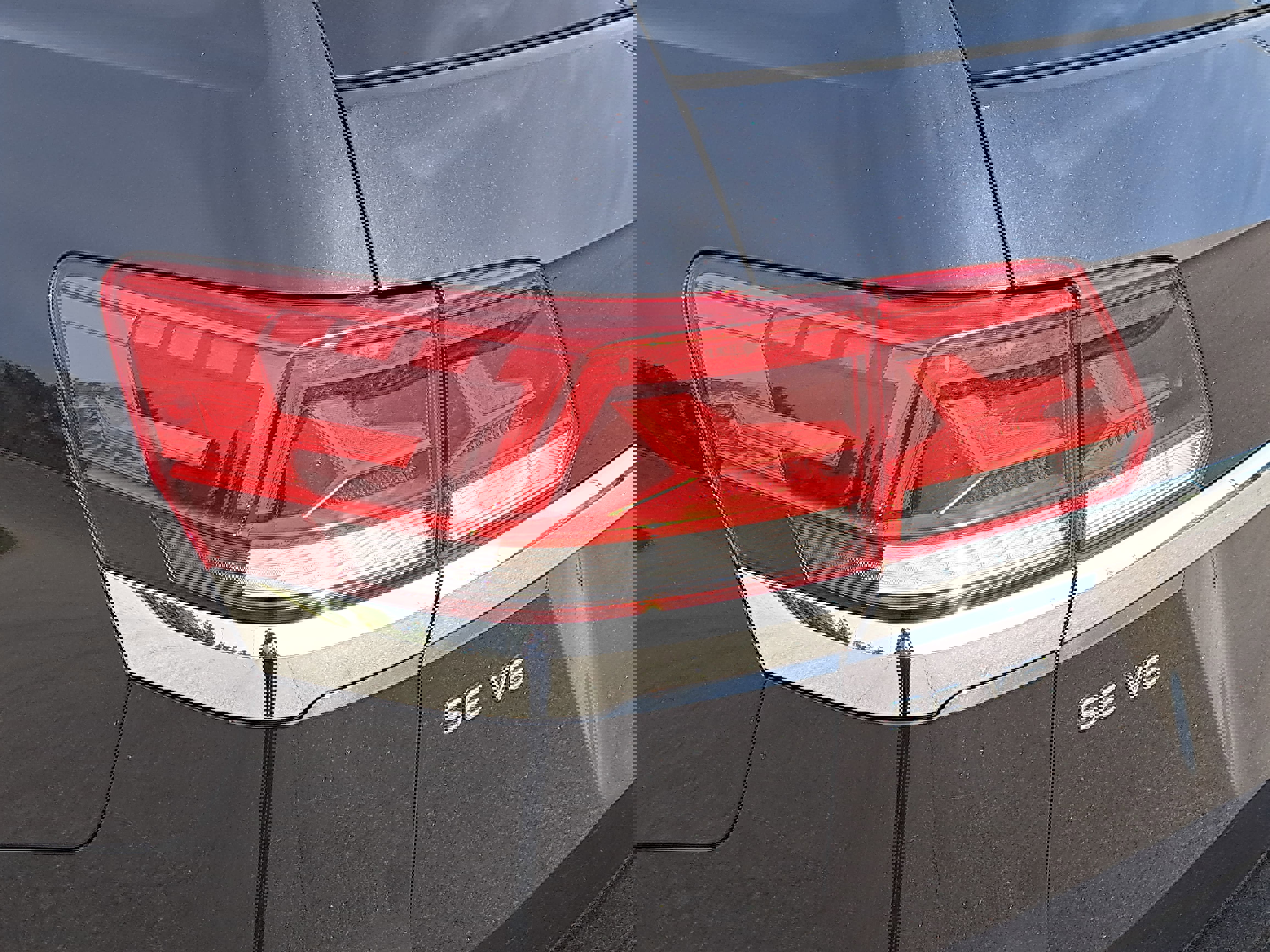 Used 2021 Volkswagen Atlas SE image 33