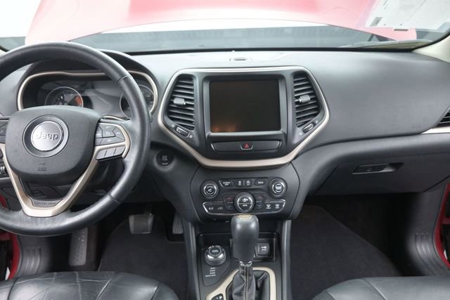 Used 2016 Jeep Cherokee Limited AWD/4WD image 23
