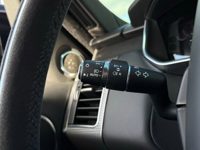 Used 2022 Land Rover Range Rover Sport HST image 12