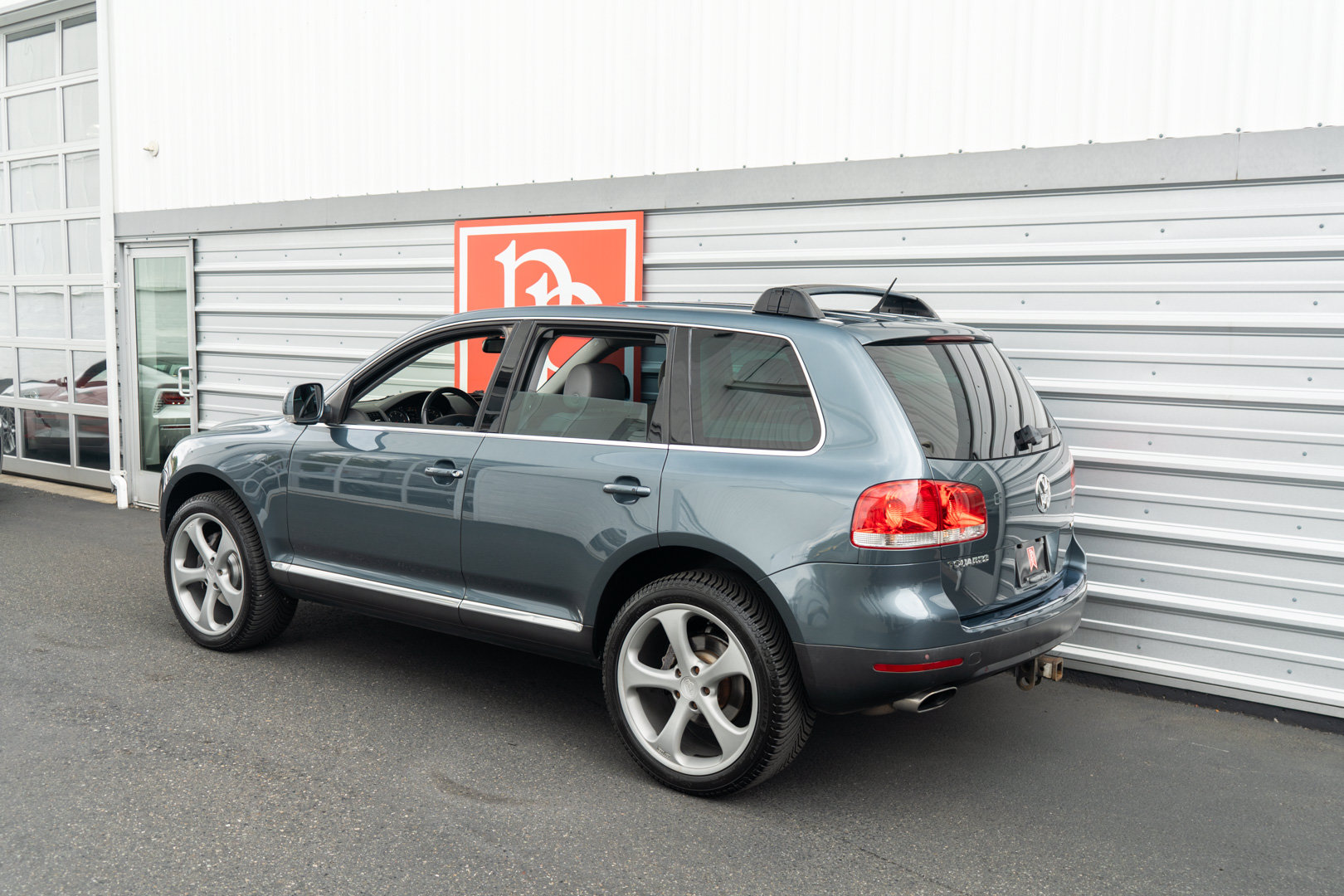 Used 2006 Volkswagen Touareg V10 TDI AWD/4WD image 37