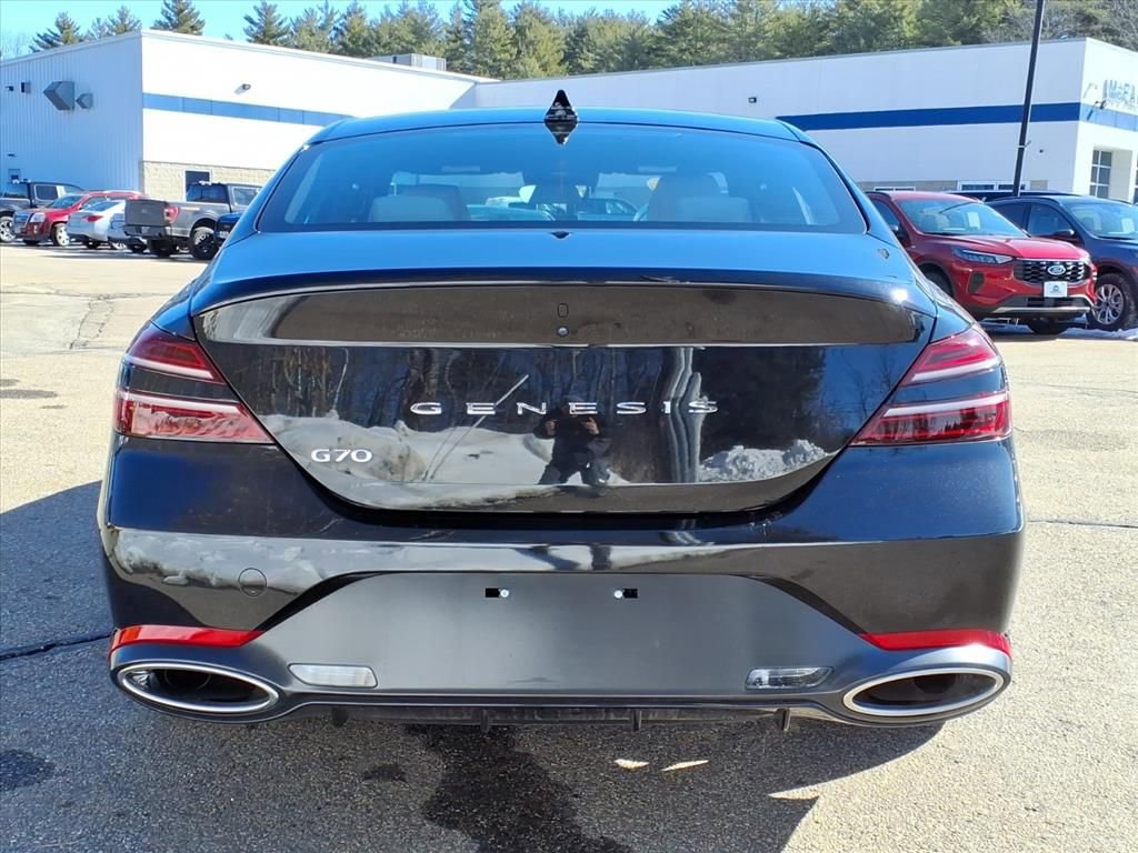 Used 2025 Genesis G70 2.5T image 30
