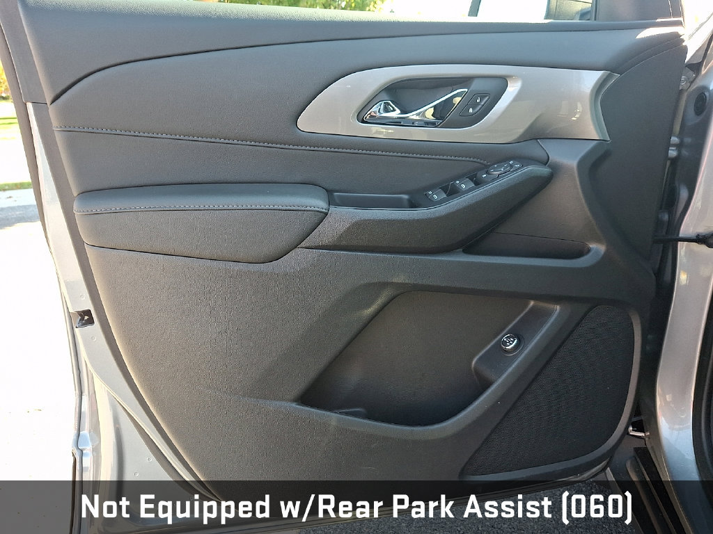 Used 2023 Chevrolet Traverse LT AWD/4WD image 16