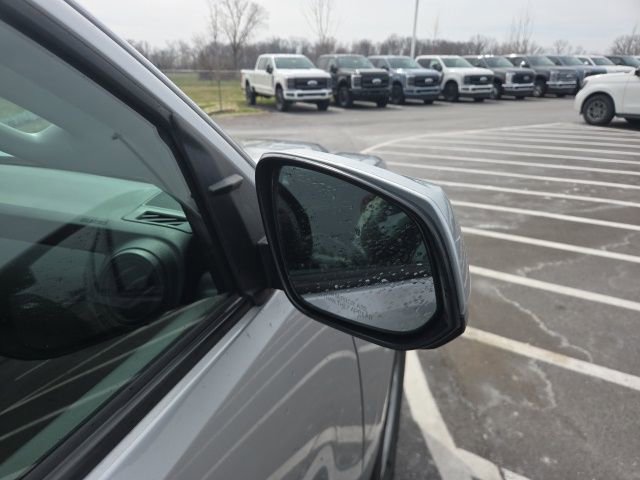 Used 2022 Toyota Tacoma SR image 6