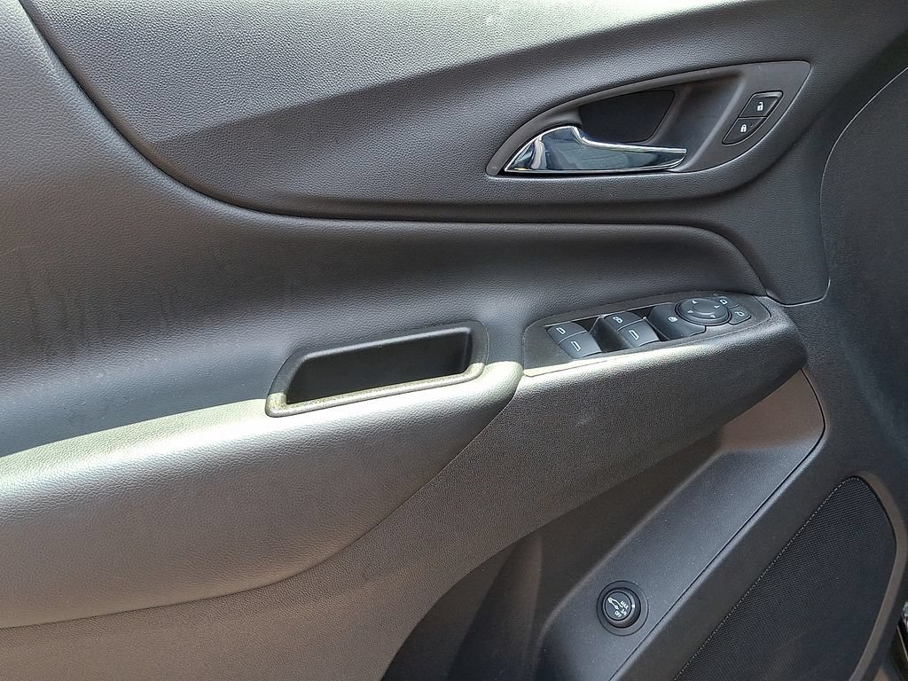 Used 2023 Chevrolet Equinox LT FWD image 12