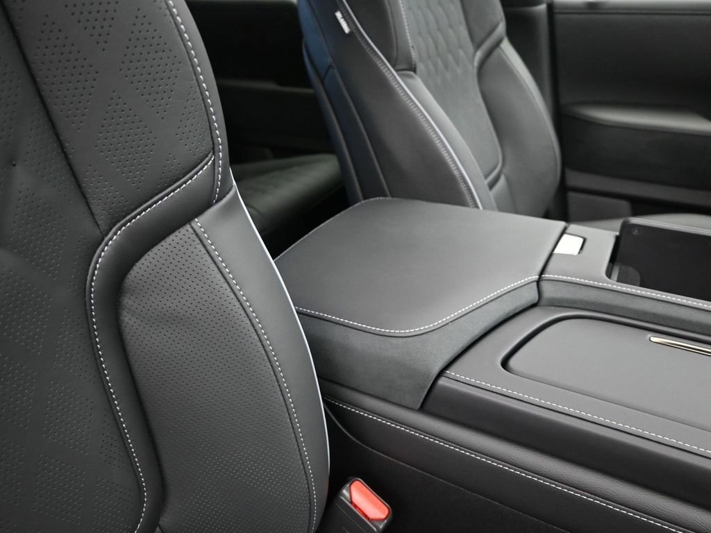 New 2026 INFINITI QX80 Autograph w/ Premium Cargo Package image 28