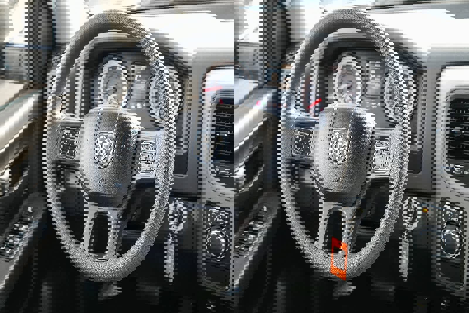 Used 2018 RAM 1500 Express image 14