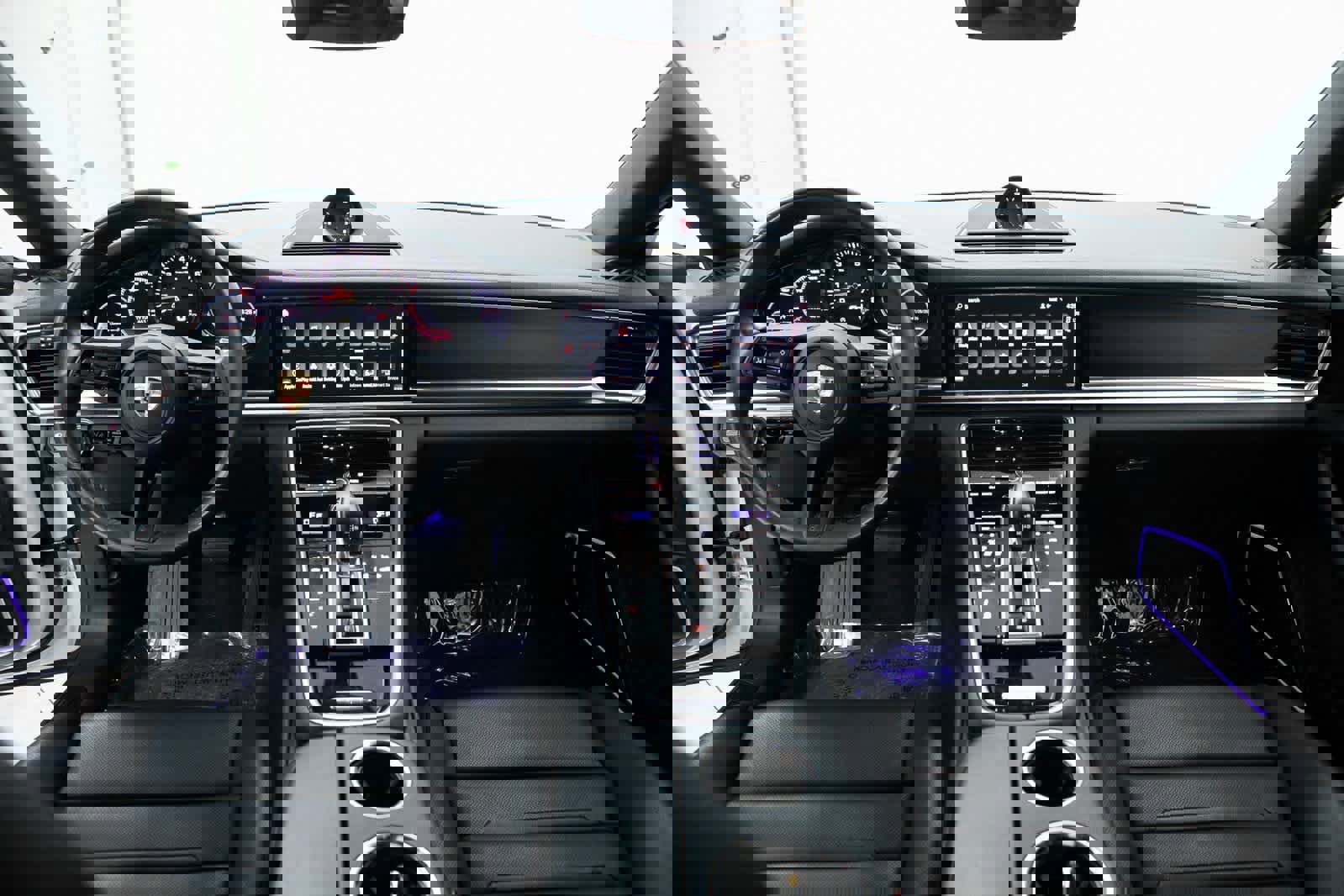 Used 2023 Porsche Panamera Platinum Edition image 13