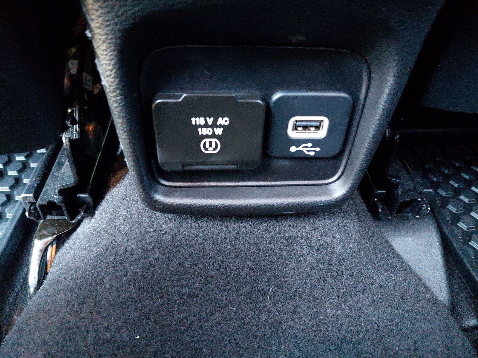 Used 2019 Jeep Compass Latitude w/ Popular Equipment Group AWD/4WD image 15