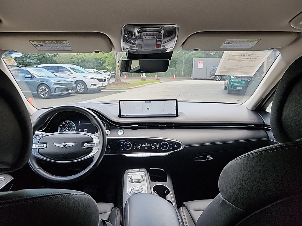 Used 2025 Genesis GV70 2.5T AWD/4WD image 19