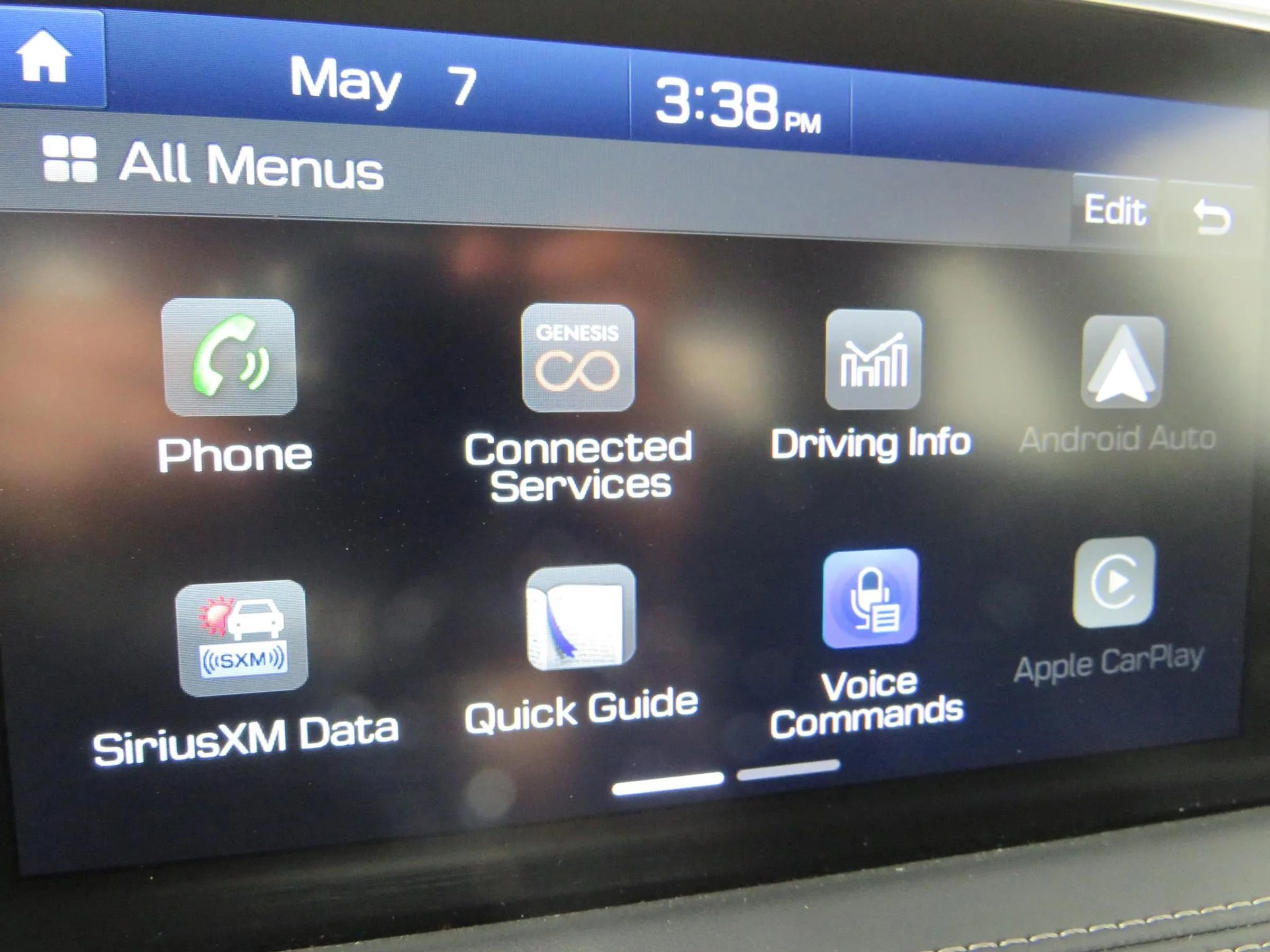 Used 2019 Genesis G70 2.0T Advanced image 21